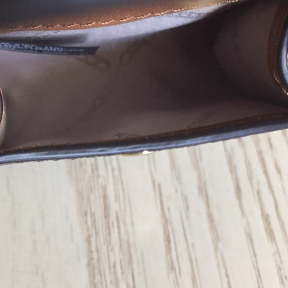 Michael Kors Brown Acorn Studded AirPod Clipcase - Picture 8 of 11